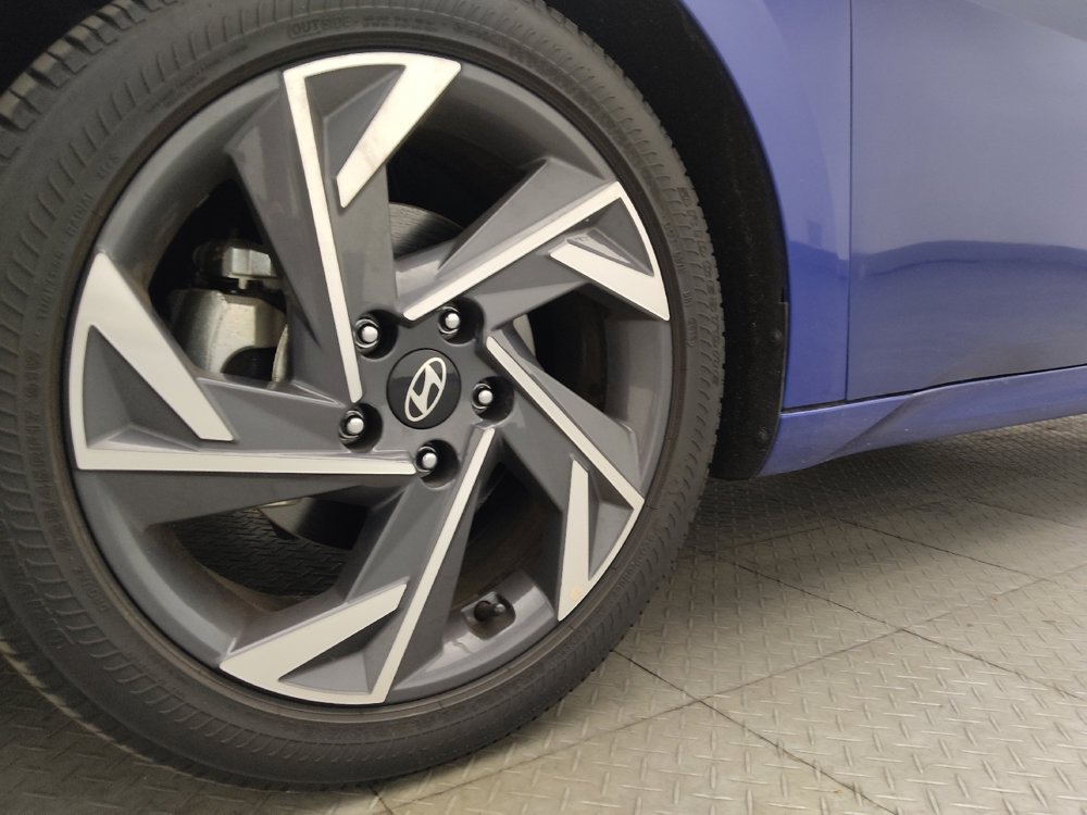 Used 2025 Hyundai Elantra Sport w/ Cargo Package FWD image 31