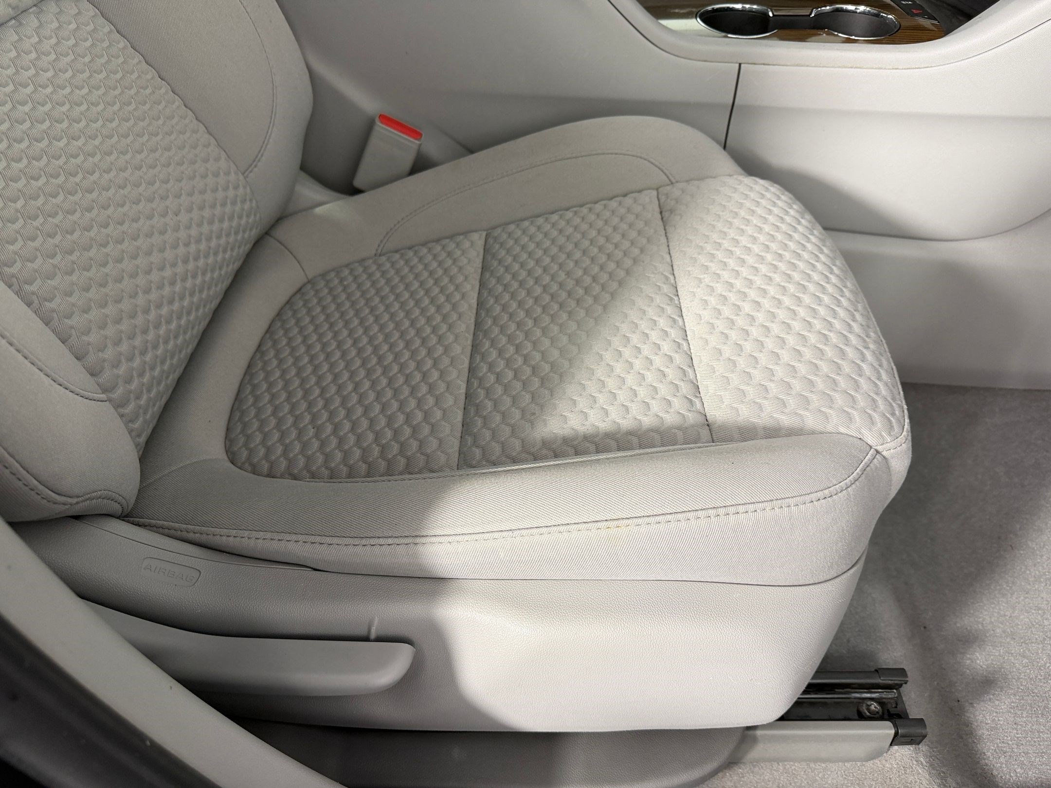 Used 2019 GMC Acadia SLE FWD image 33