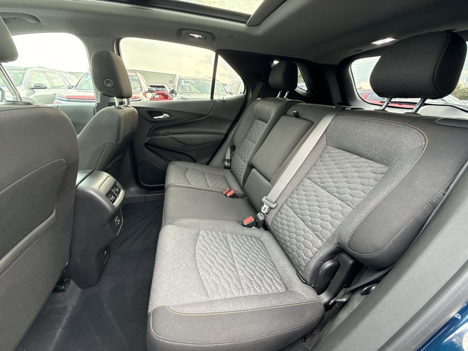 Used 2021 Chevrolet Equinox LT FWD image 26