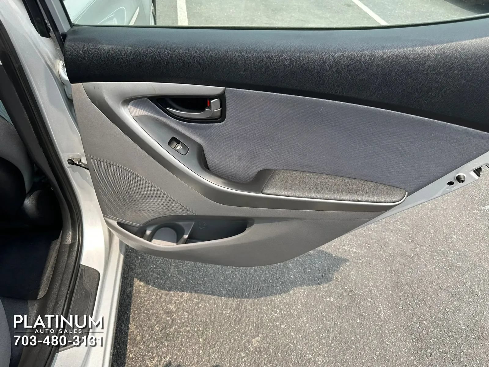 Used 2012 Hyundai Elantra GLS w/ Preferred Pkg 3 FWD image 18