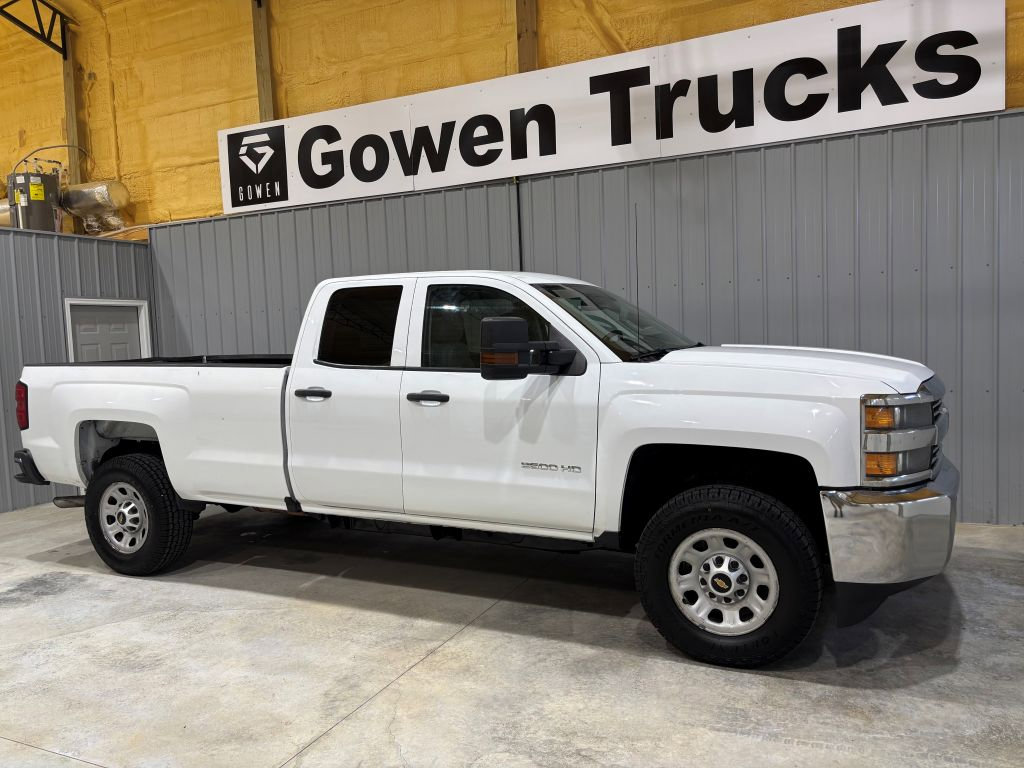 Used 2018 Chevrolet Silverado 2500 W/T w/ Snow Plow Prep Package image 3