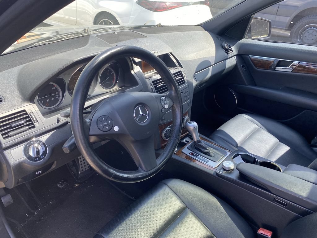 Used 2010 Mercedes-Benz C 300 Sedan image 2