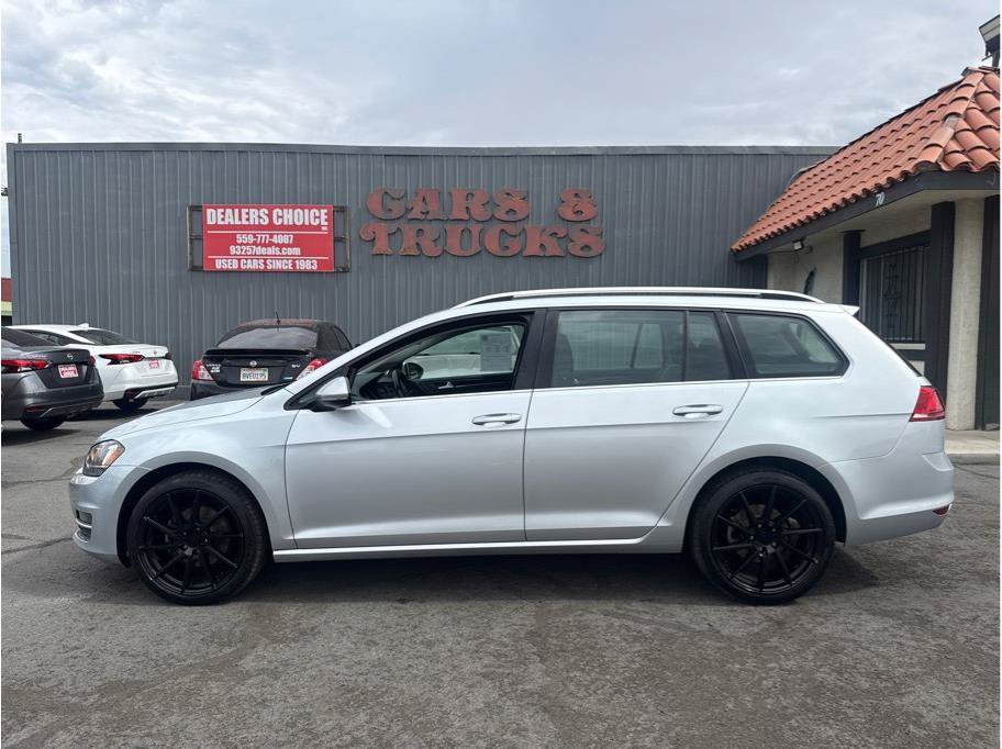 Used 2016 Volkswagen Golf SEL w/ Lighting Package (SEL) FWD image 2