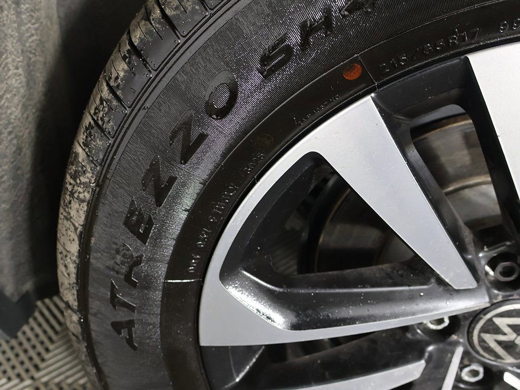 Used 2024 Volkswagen Tiguan S image 20