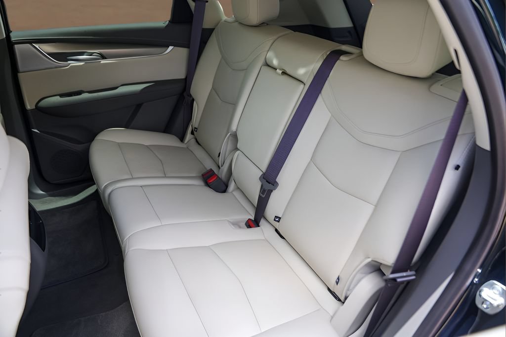 Certified 2026 Cadillac XT5 Premium Luxury w/ Driver Assist Package FWD image 25