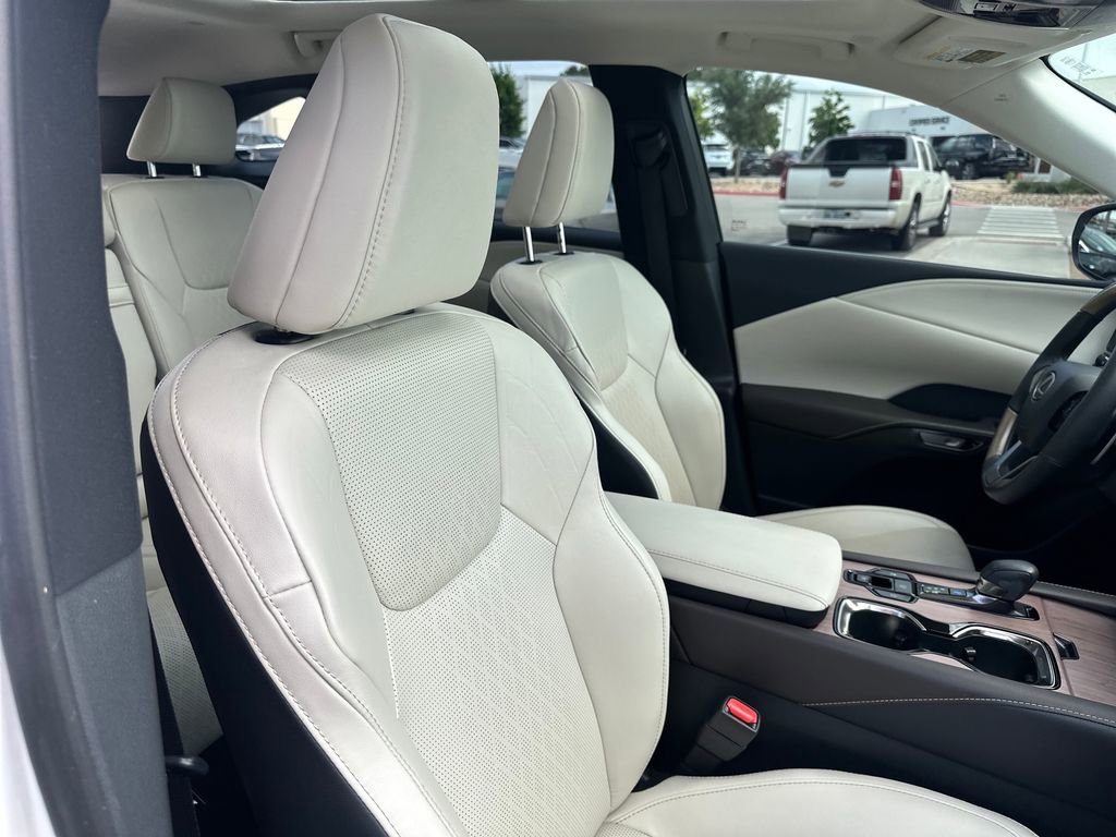 Used 2023 Lexus RX 350 Premium Plus w/ Cold Area Package FWD image 36