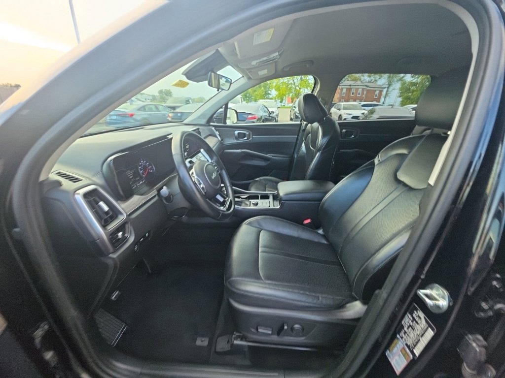 Used 2023 Kia Sorento S AWD/4WD image 14