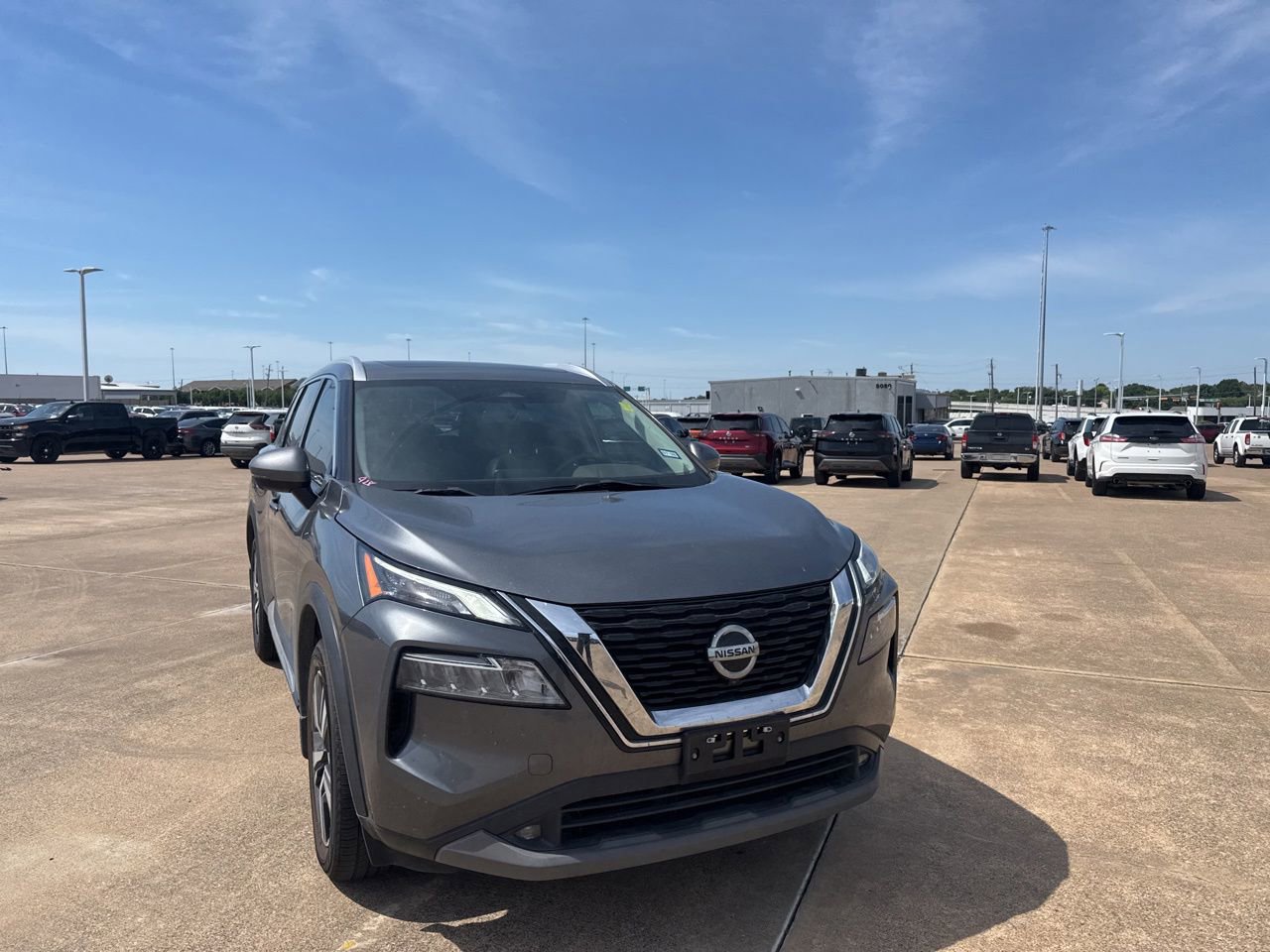 Certified 2021 Nissan Rogue SL FWD image 2