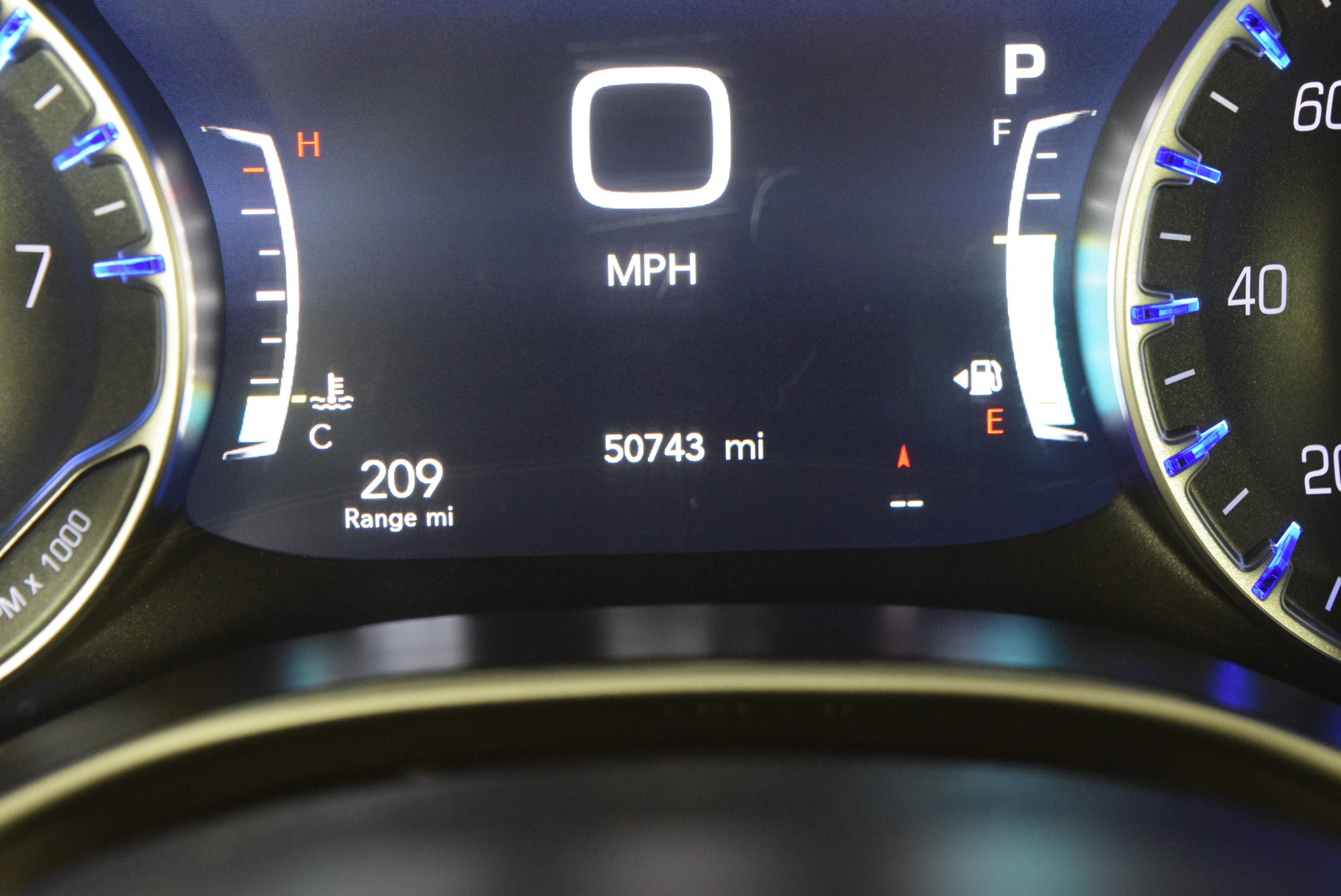 Used 2024 Chrysler Pacifica Touring-L image 11