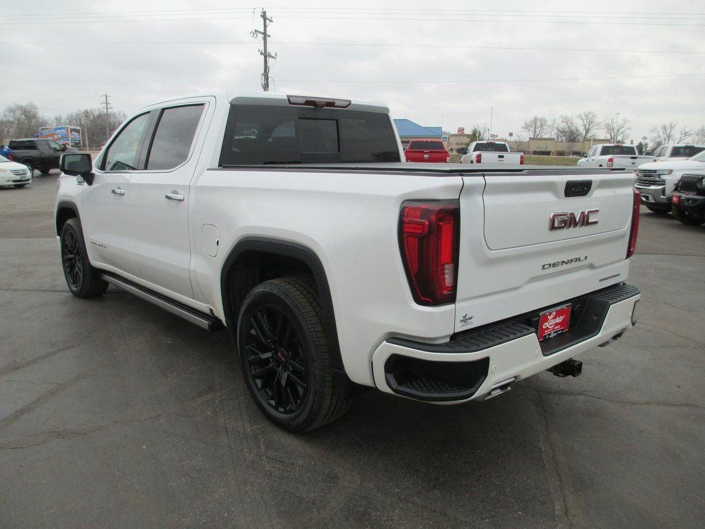 Used 2021 GMC Sierra 1500 Denali w/ Denali Ultimate Package AWD/4WD image 8
