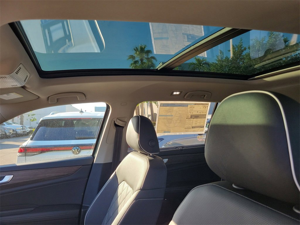 New 2026 Volkswagen Atlas SEL Premium R-Line image 8