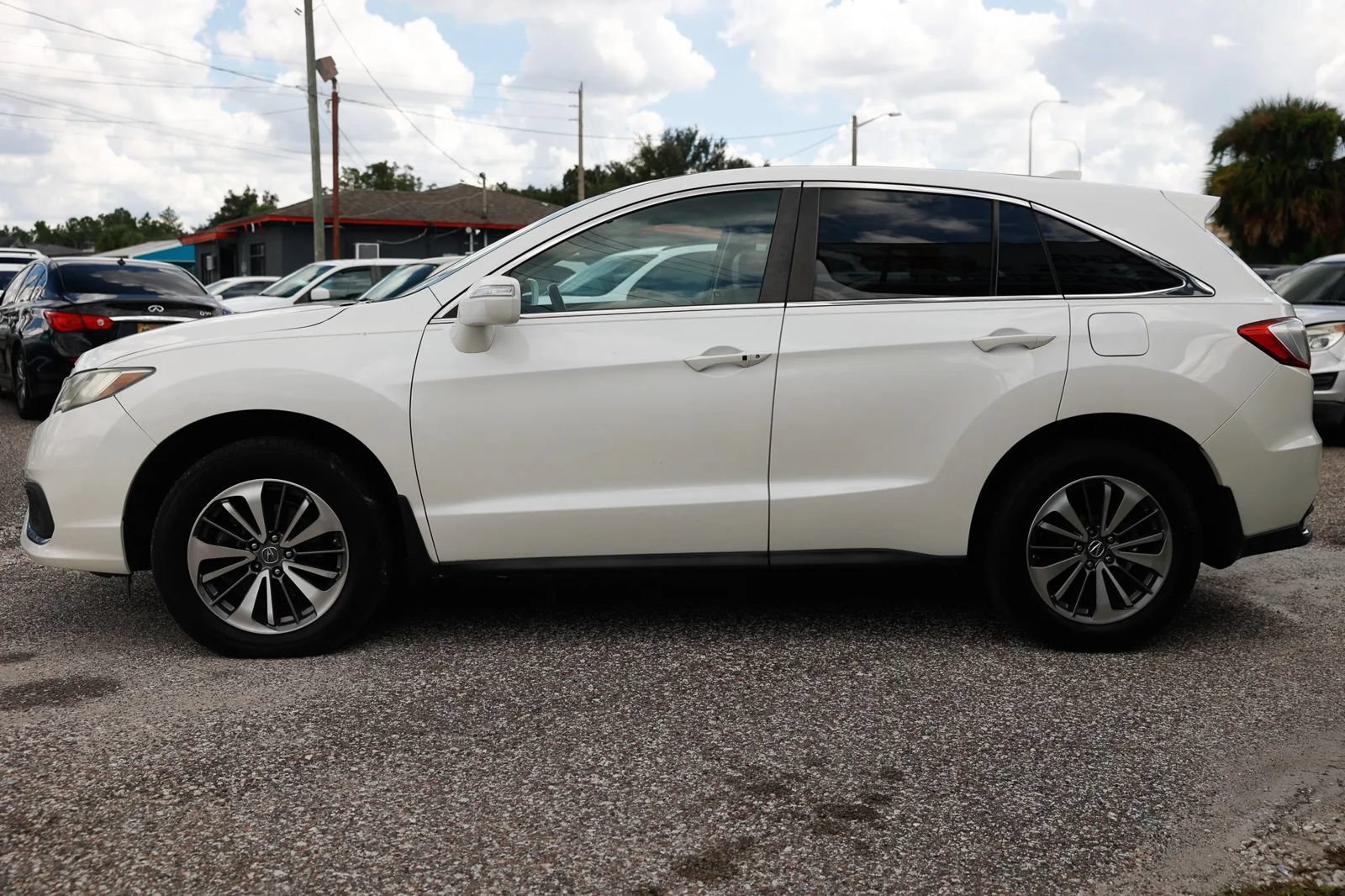 Used 2016 Acura RDX w/ Advance Package FWD image 2