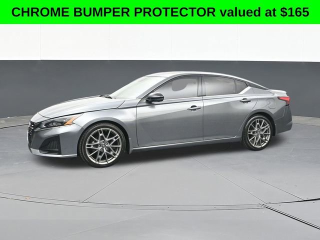 Used 2023 Nissan Altima 2.0 SR FWD image 7
