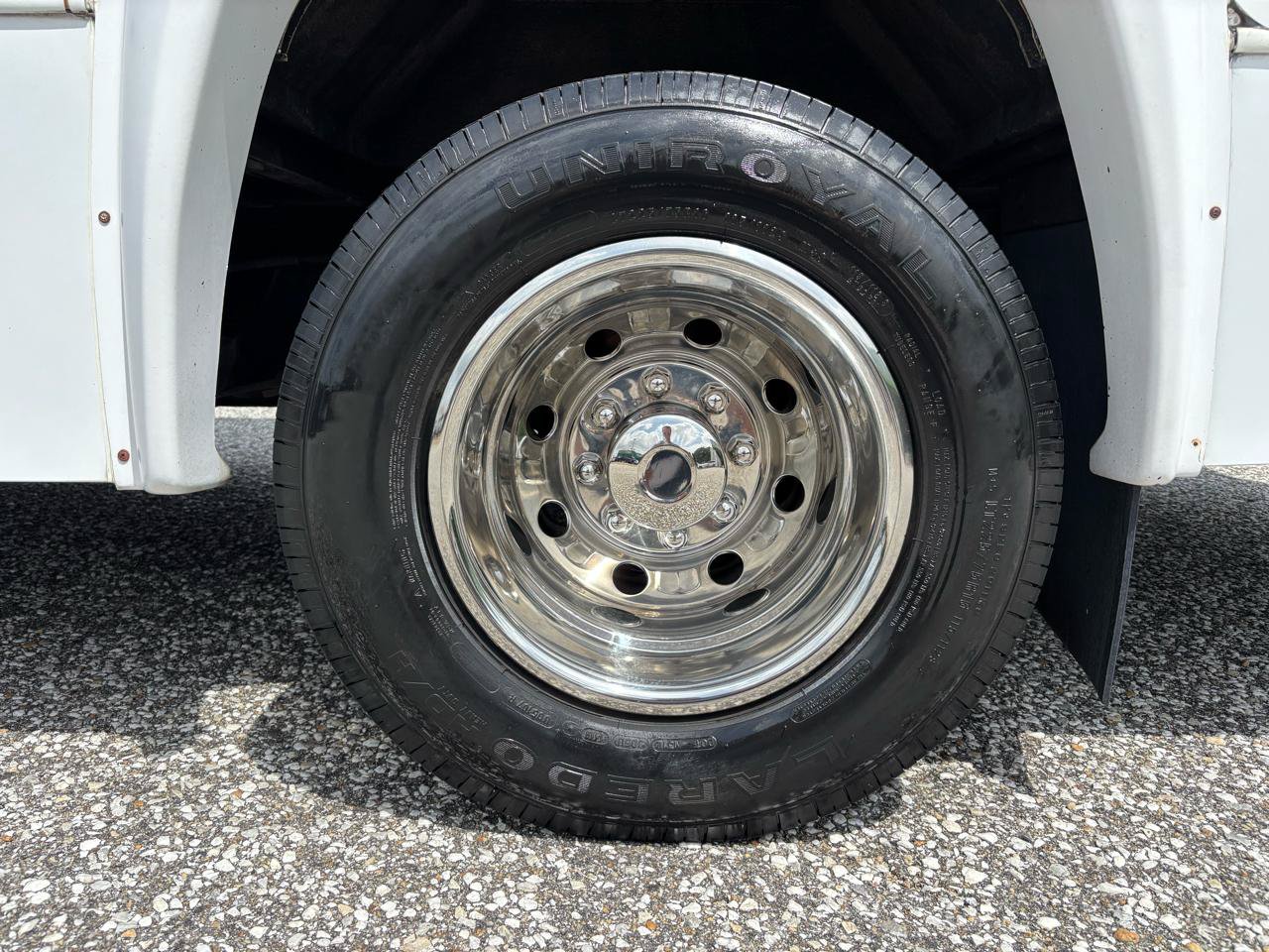 Used 2006 Ford E-350 and Econoline 350 Super Duty RWD image 27