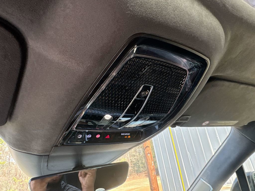 Used 2025 Cadillac Escalade IQ Sport 2 w/ LPO, ONYX Package image 19