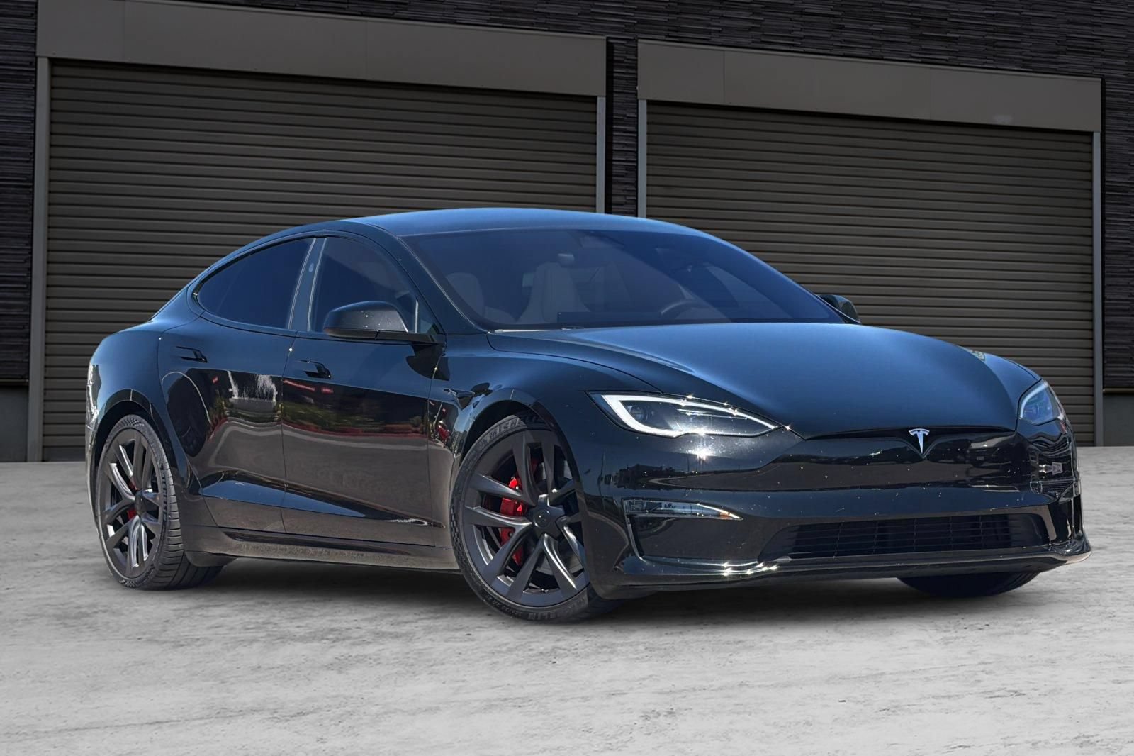 Used 2025 Tesla Model S Plaid AWD/4WD image 2