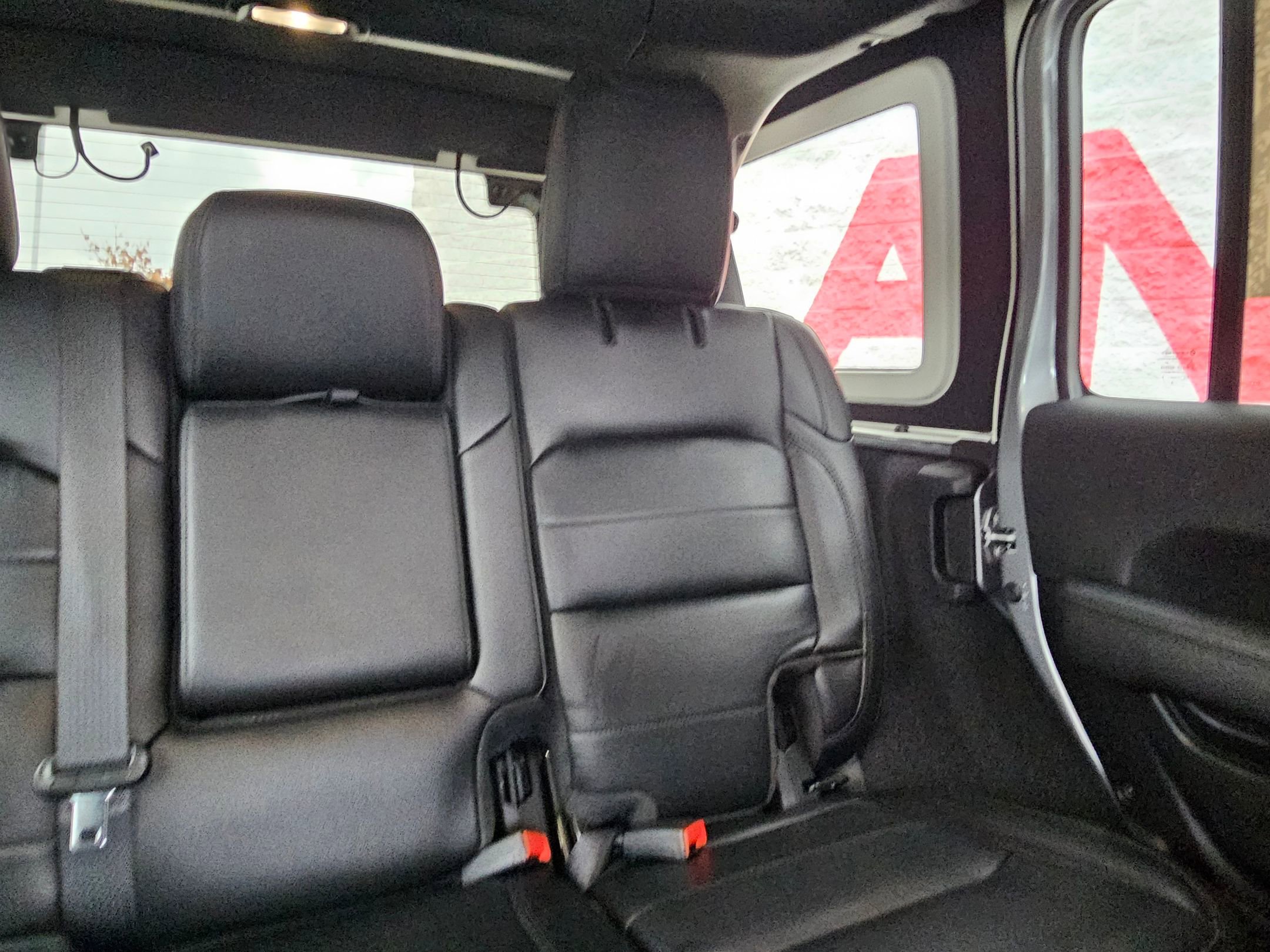 Used 2021 Jeep Wrangler Unlimited Sahara image 27