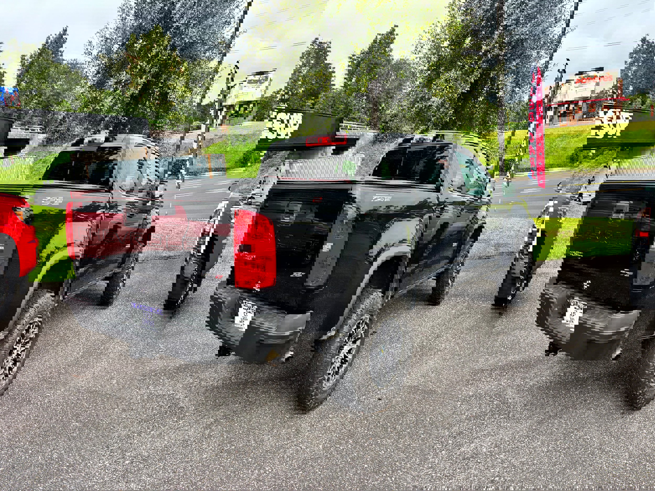 Used 2022 Chevrolet Colorado ZR2 image 4
