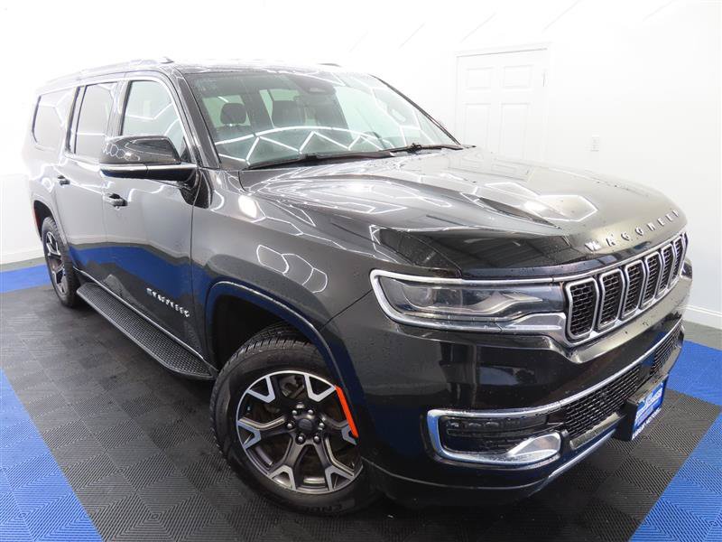 Used 2024 Jeep Wagoneer L Series III w/ Flexible Seating Group AWD/4WD image 5