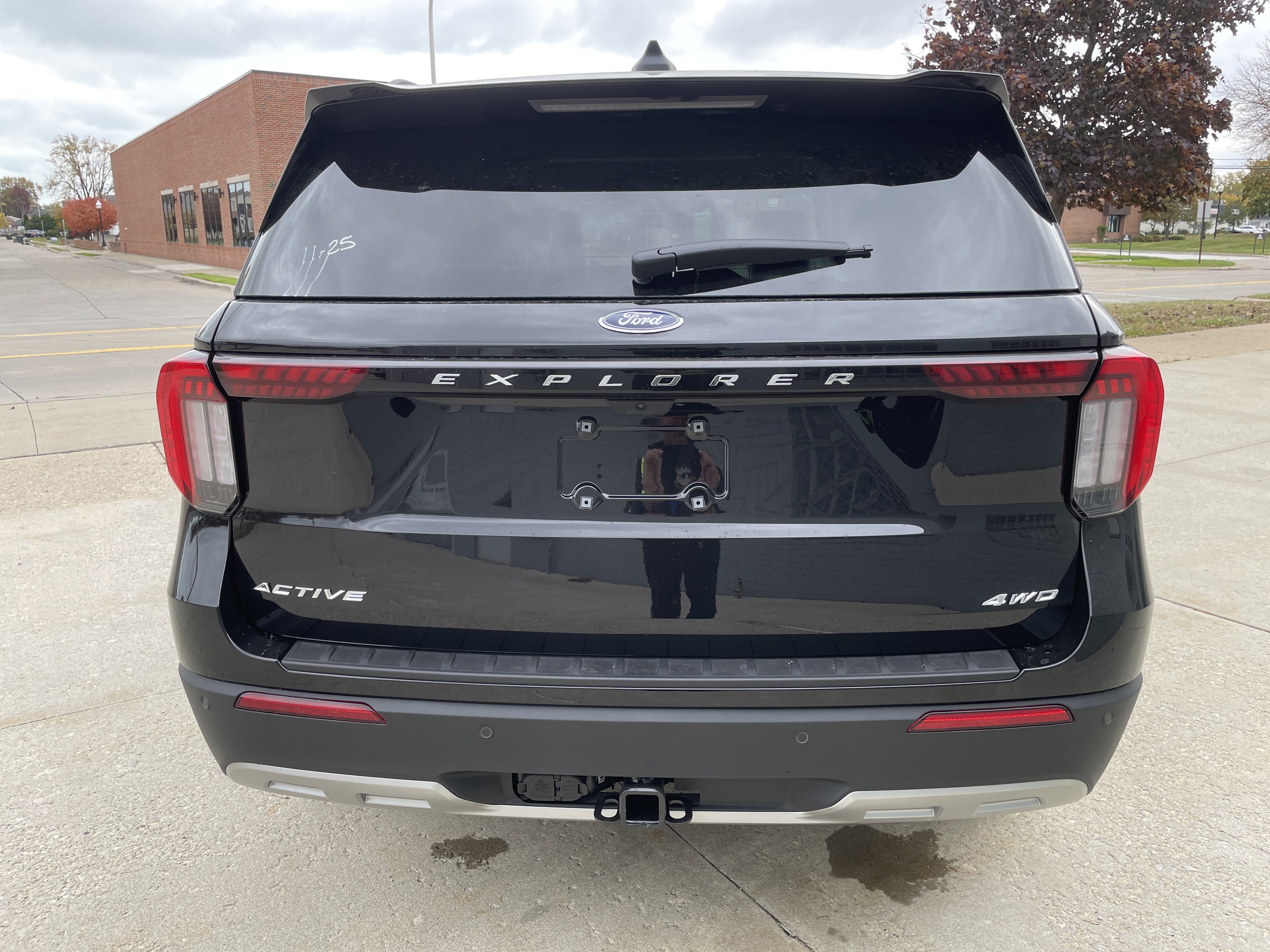 New 2026 Ford Explorer Active image 5