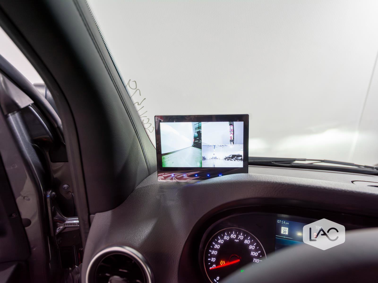 Used 2025 Mercedes-Benz Sprinter 3500 image 25