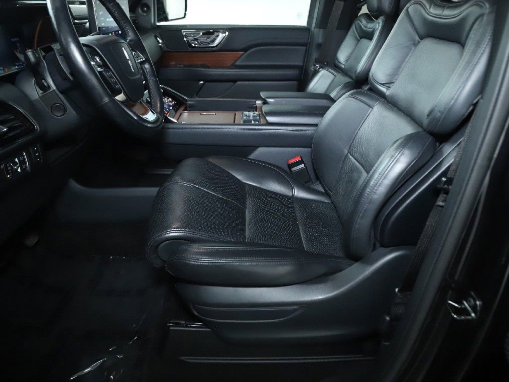 Used 2022 Lincoln Navigator Reserve image 20