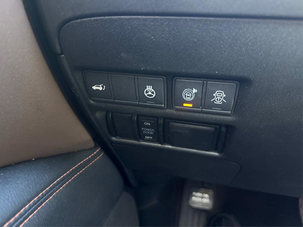 Used 2020 Nissan Armada Platinum w/ Platinum Reserve Package image 36