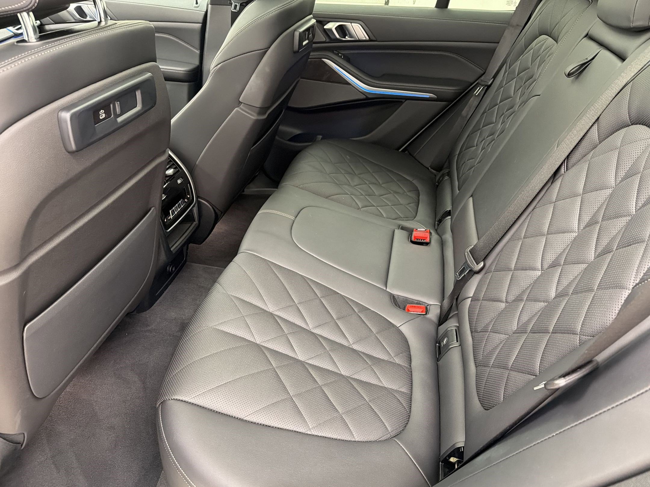 Certified 2023 BMW X5 xDrive45e w/ Climate Comfort Package image 15
