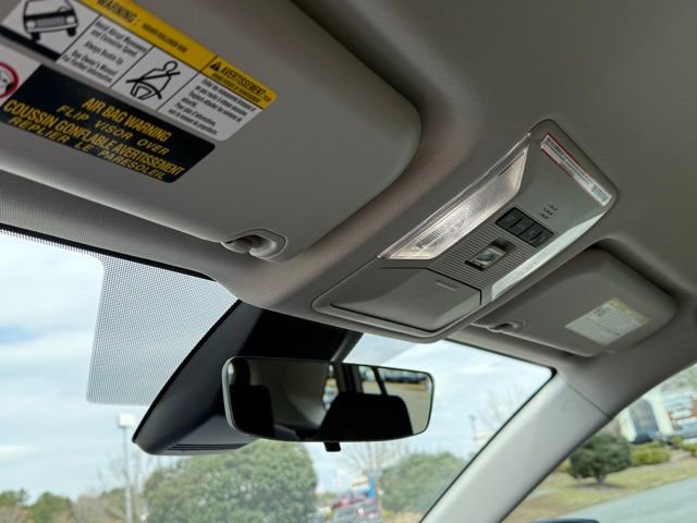 Used 2022 Toyota RAV4 LE image 25