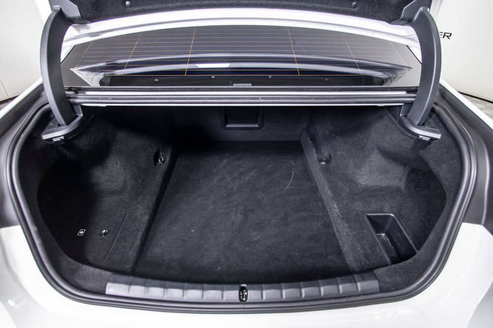 Used 2023 BMW 760i xDrive w/ Executive Package AWD/4WD image 7