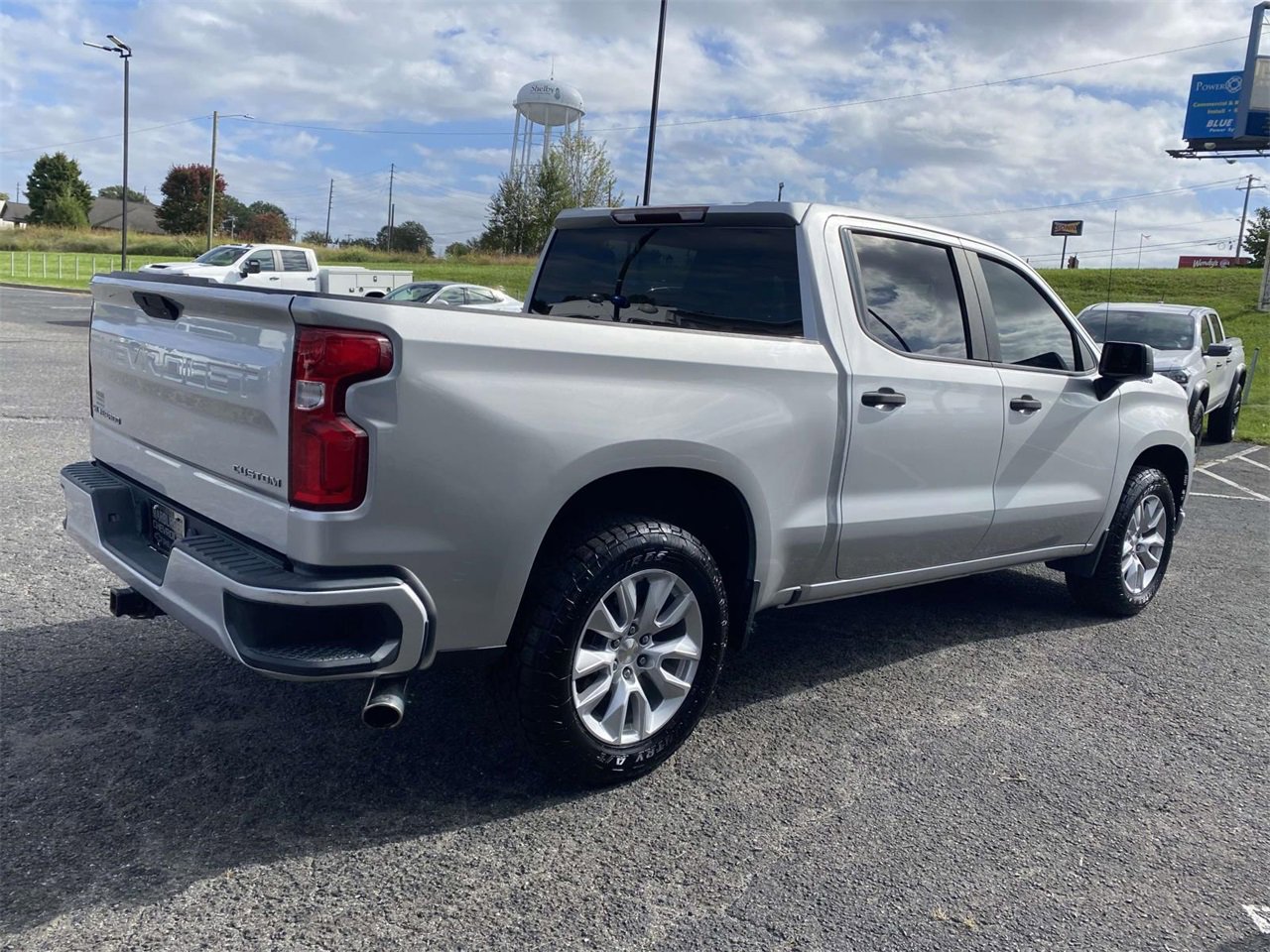 Used 2020 Chevrolet Silverado 1500 Custom w/ Custom Value Package image 7