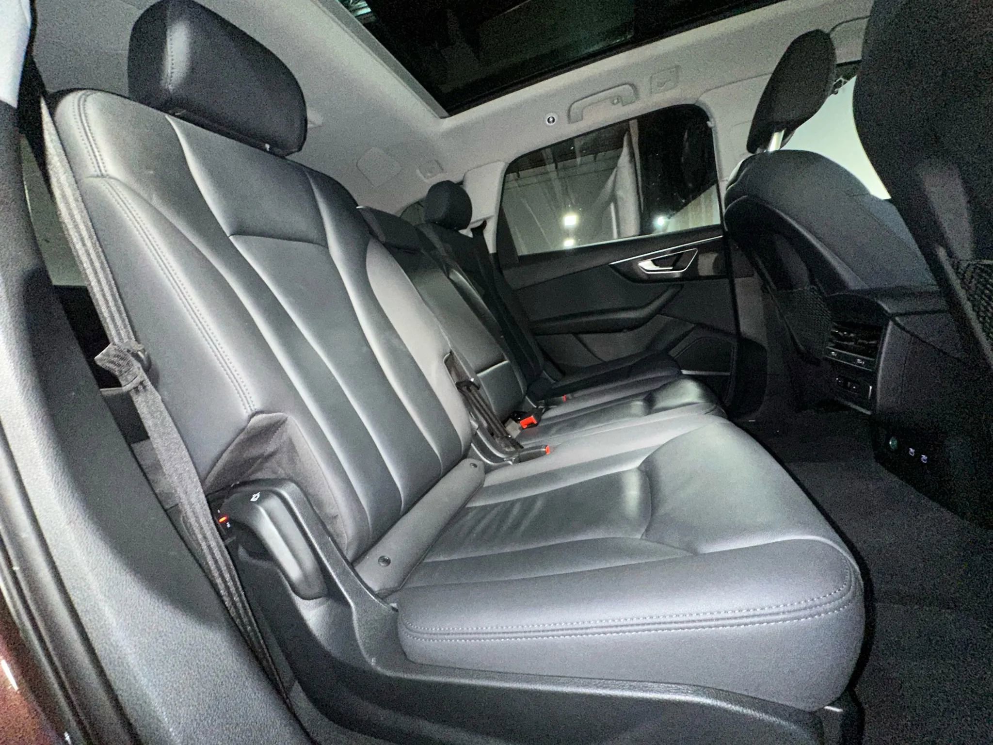 Used 2021 Audi Q7 3.0T Premium Plus AWD/4WD image 33