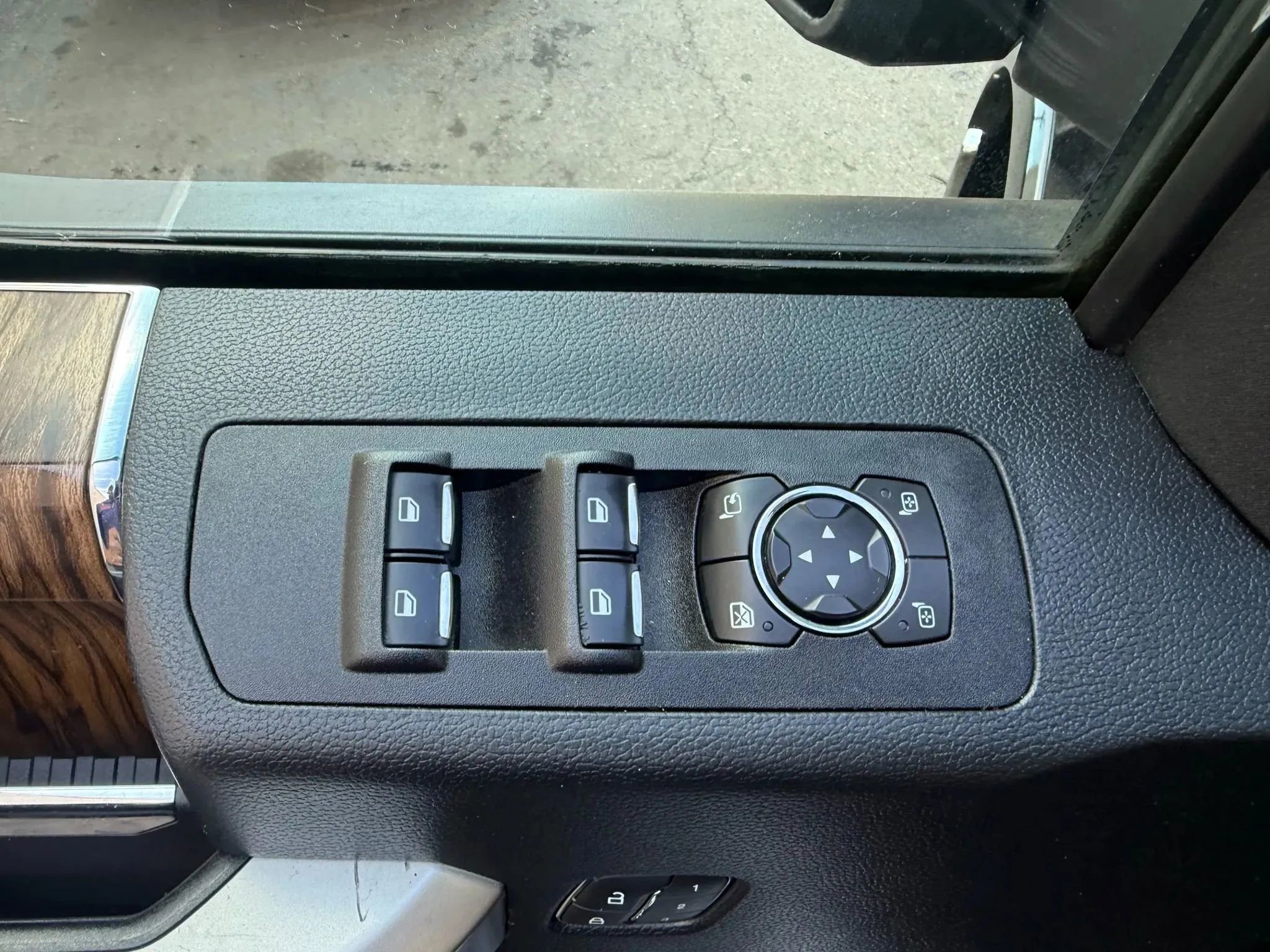 Used 2020 Ford F150 Lariat w/ Equipment Group 502A Luxury image 26