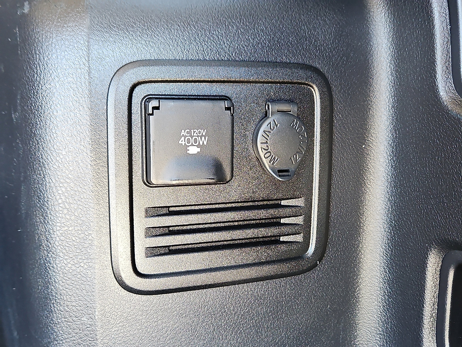 Used 2024 Toyota 4Runner SR5 Premium image 7