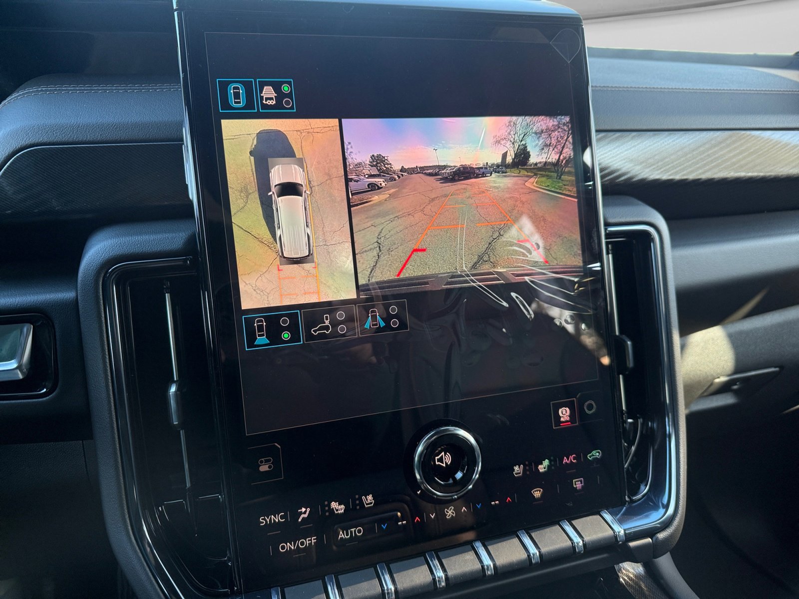 New 2026 GMC Yukon XL AT4 w/ AT4 Premium Package AWD/4WD image 21