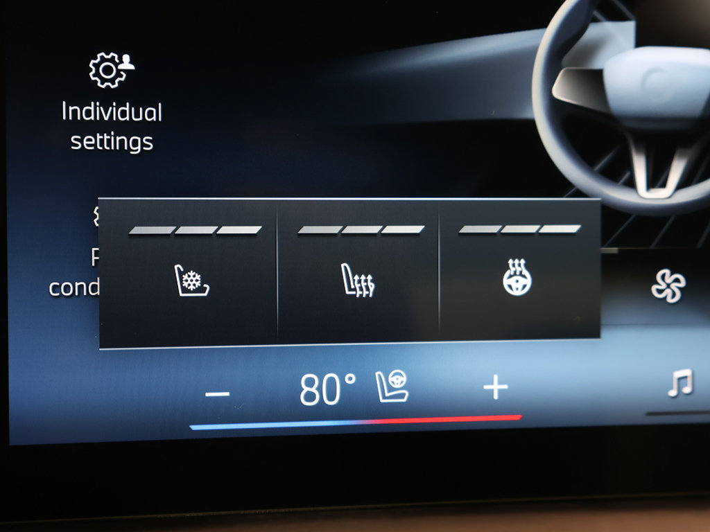 Used 2023 BMW 760i xDrive AWD/4WD image 58