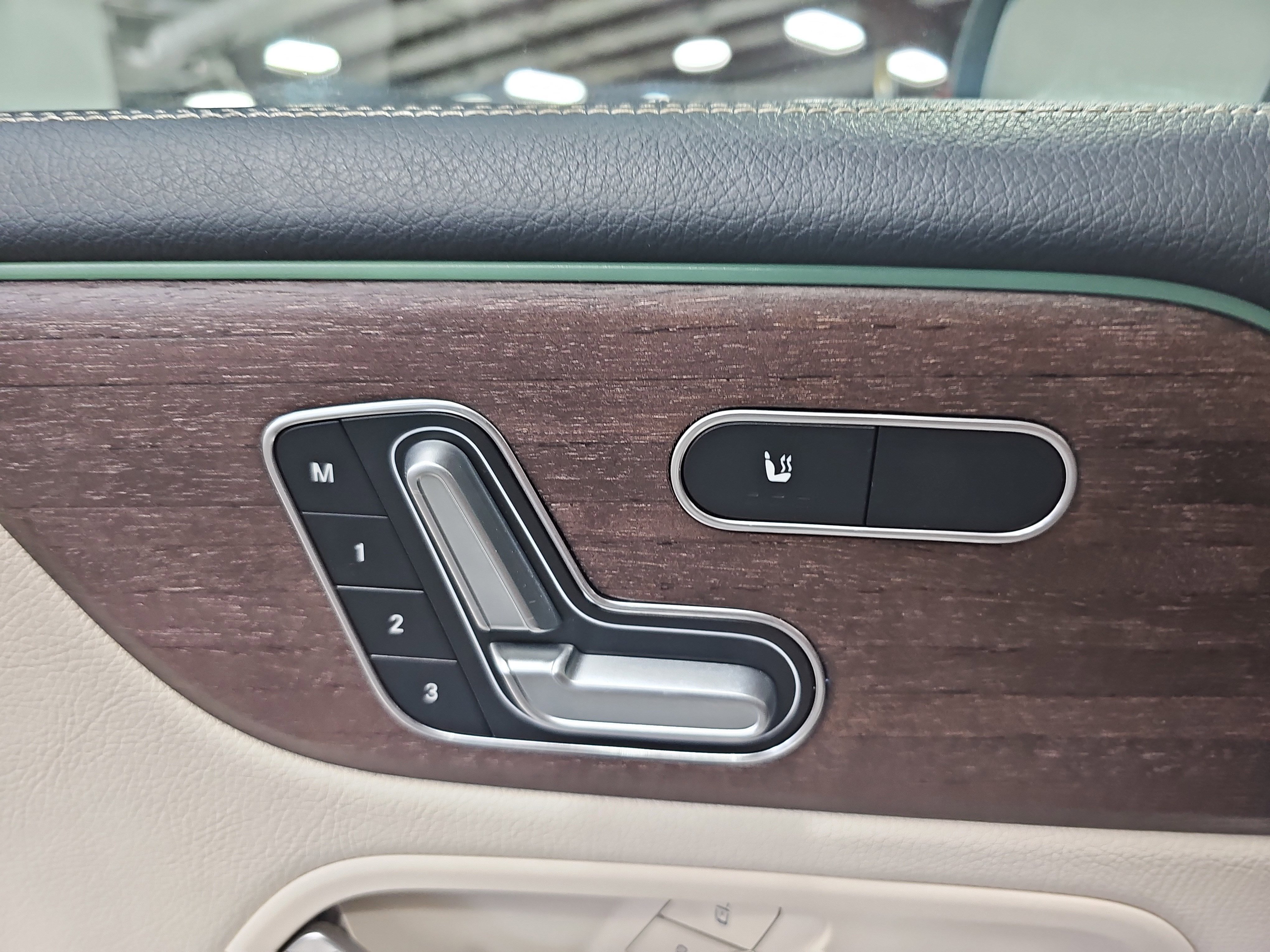 Certified 2023 Mercedes-Benz GLB 250 image 30