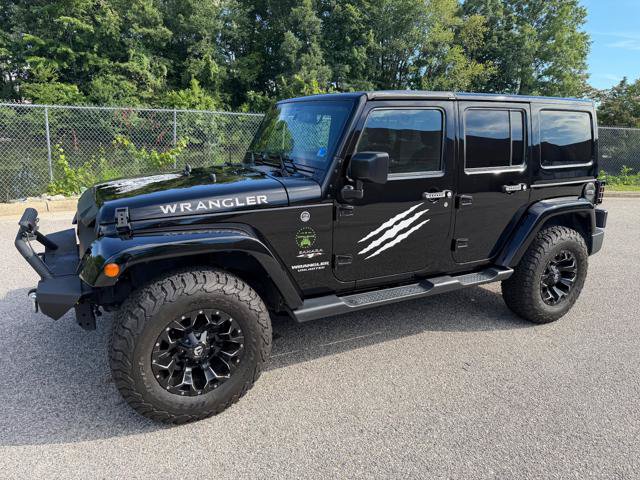Used 2017 Jeep Wrangler Unlimited Sahara w/ Max Tow Package AWD/4WD image 9