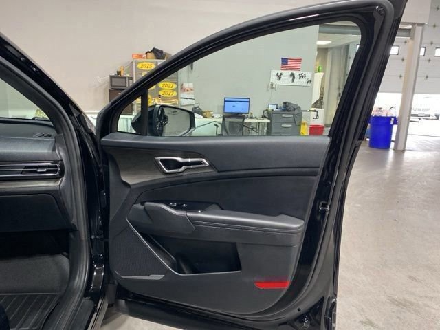 Used 2024 Kia Sportage X-Line w/ X-Line Premium Package image 28