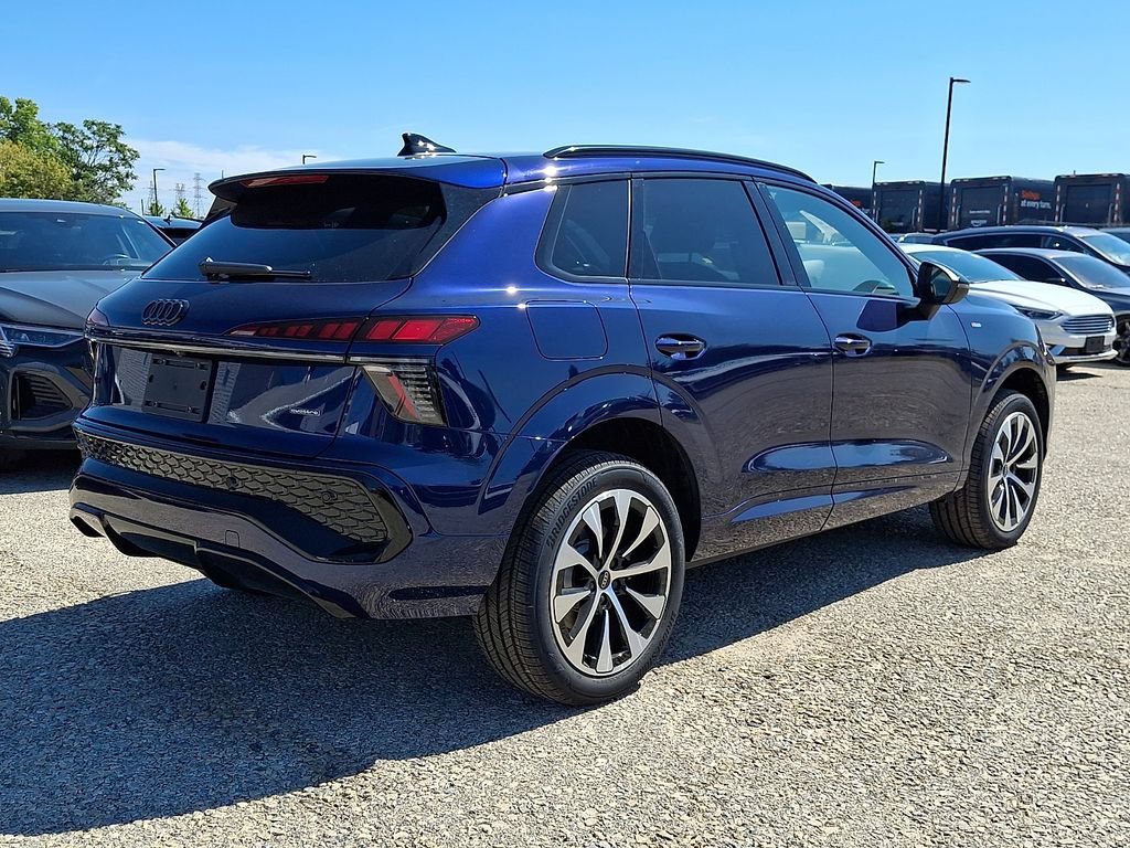New 2026 Audi Q3 quattro 2.0T AWD/4WD image 4
