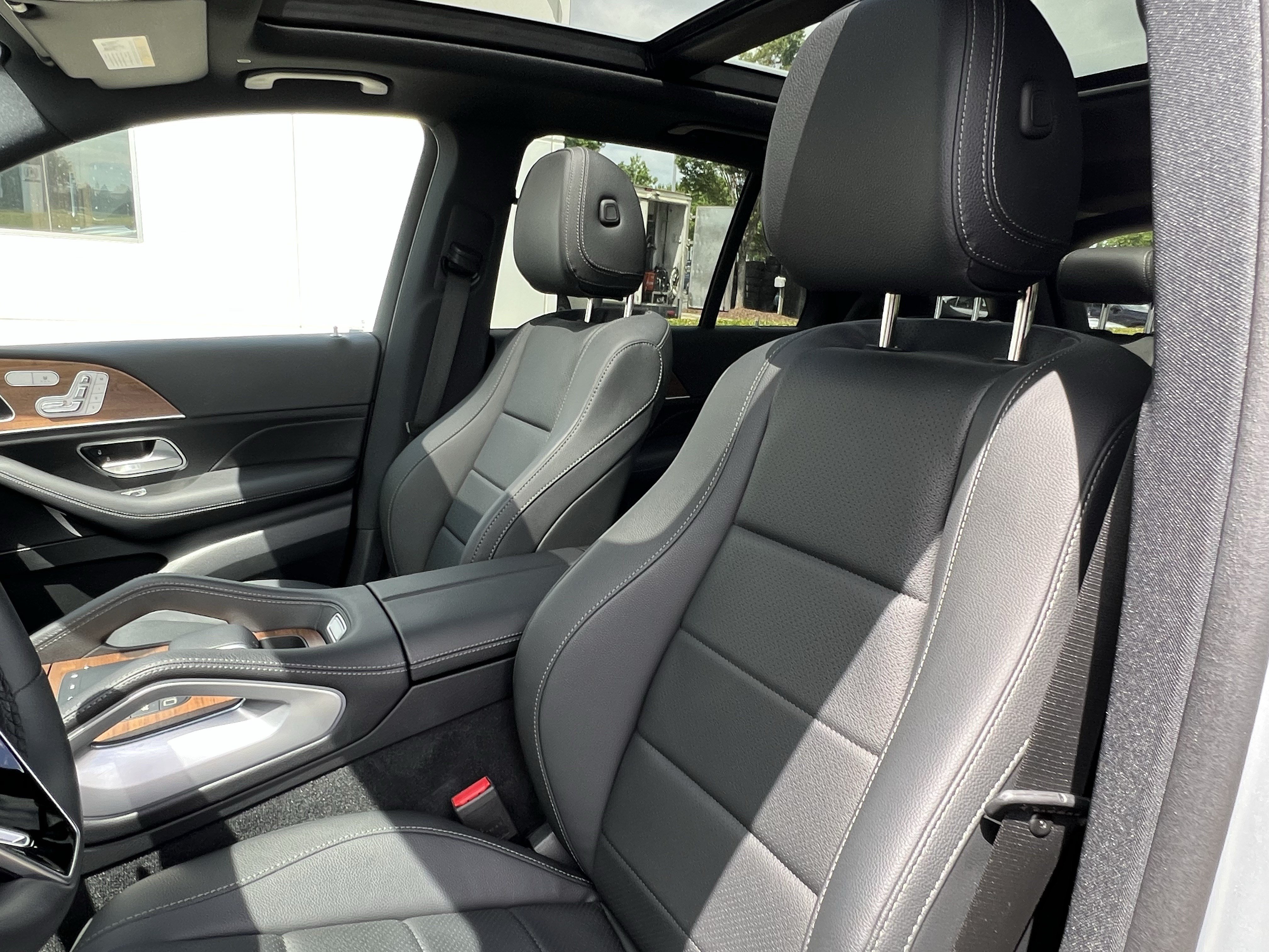 Certified 2025 Mercedes-Benz GLE 350 4MATIC image 16