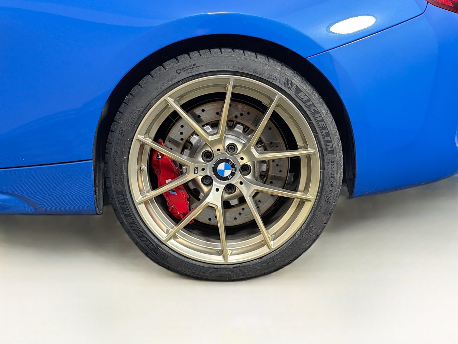 Used 2020 BMW M2 CS RWD image 35