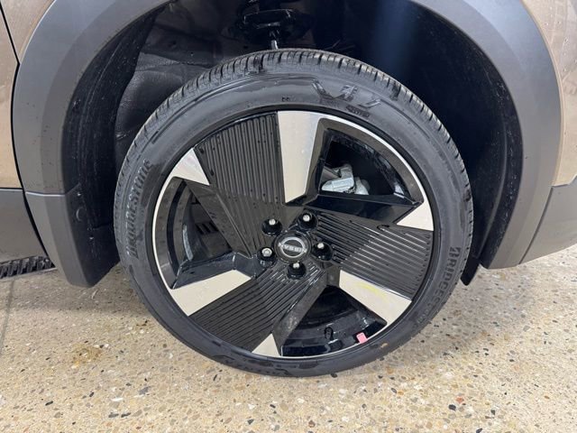New 2026 Nissan Kicks SR w/ Cold Weather Package image 28