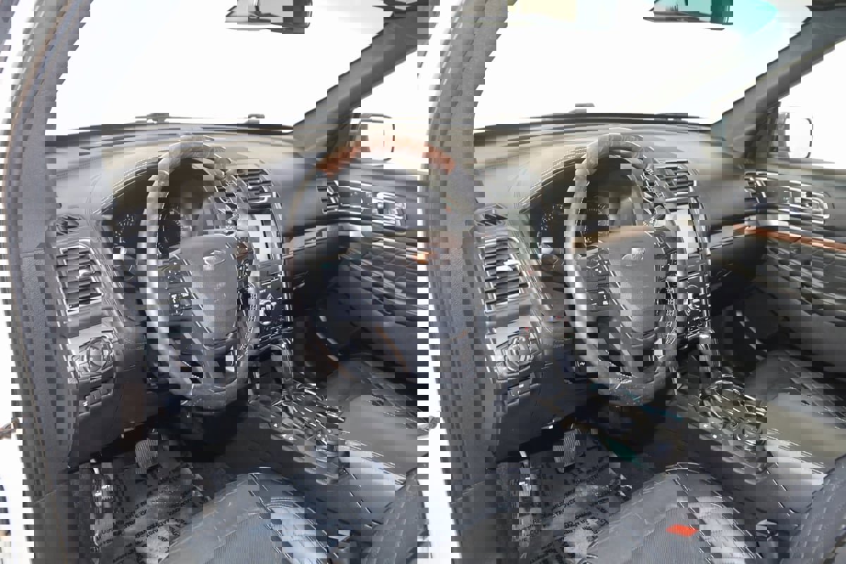 Used 2016 Ford Explorer Platinum image 28