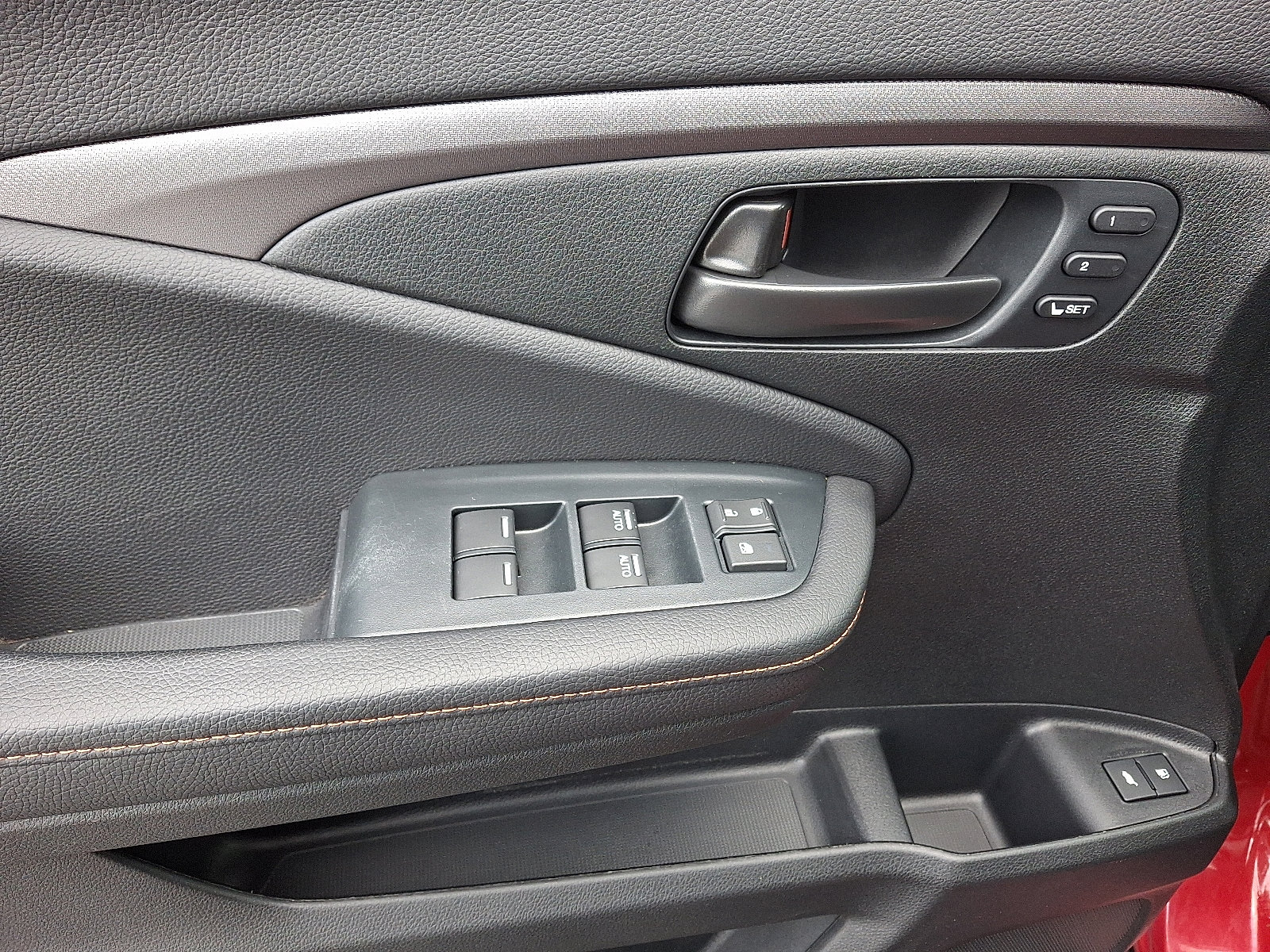 Used 2023 Honda Passport TrailSport image 12