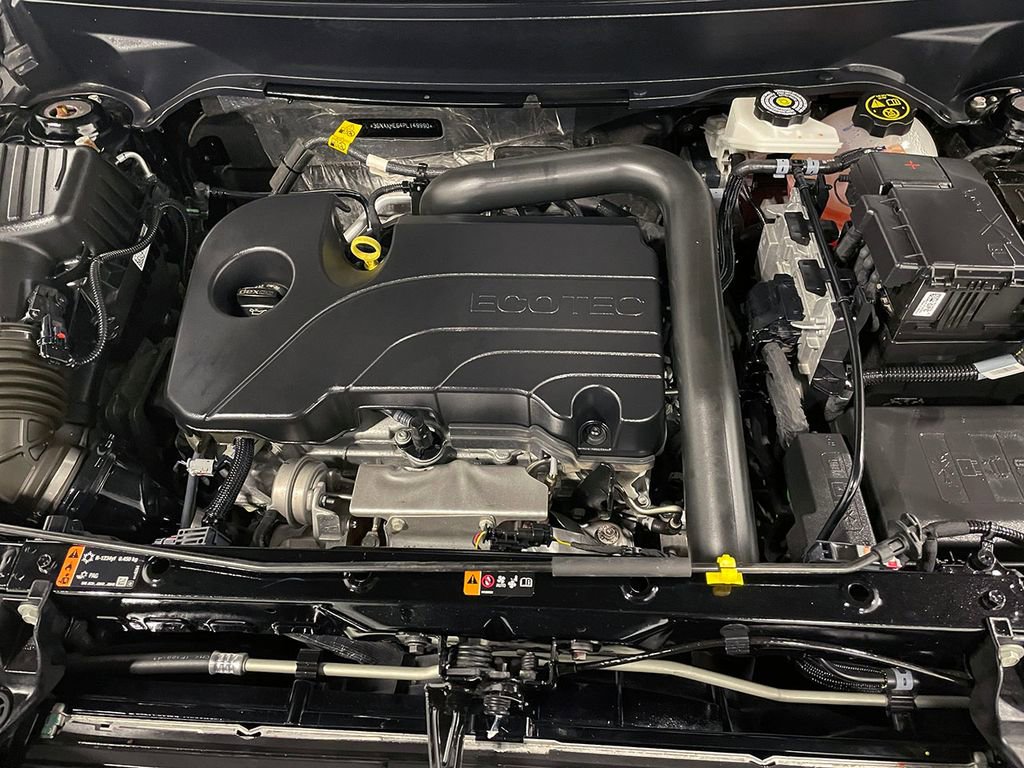 Used 2023 Chevrolet Equinox LS w/ Midnight Edition image 33