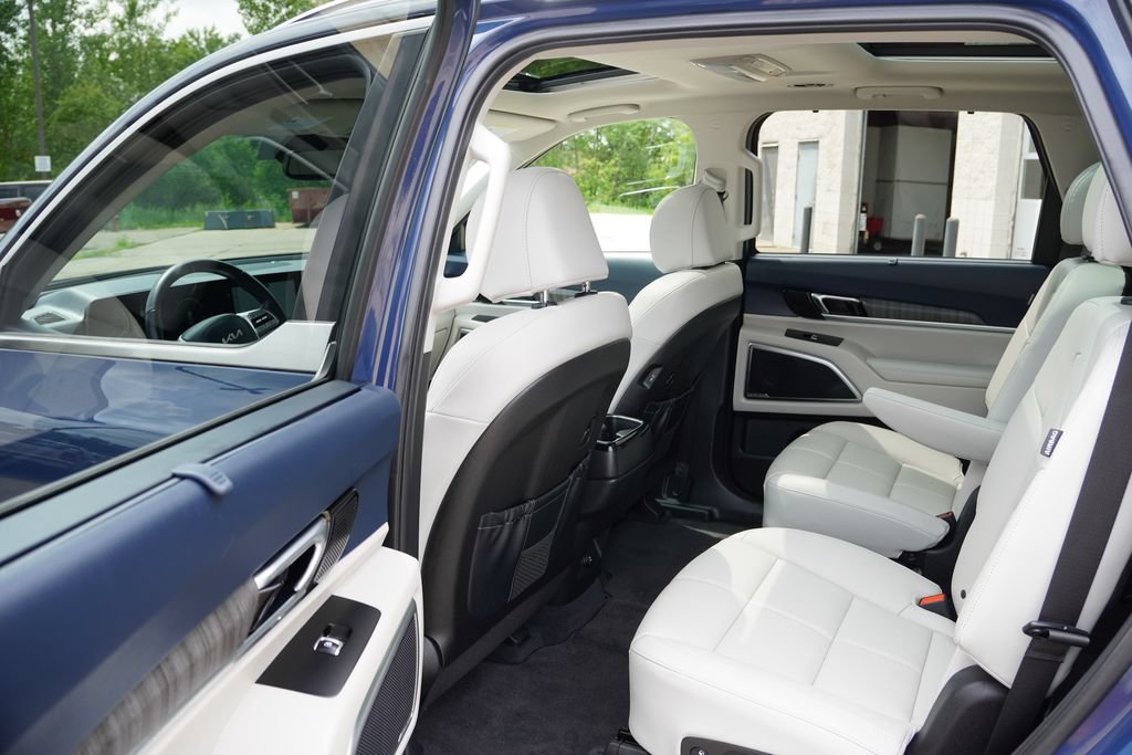 Certified 2024 Kia Telluride SX FWD image 16