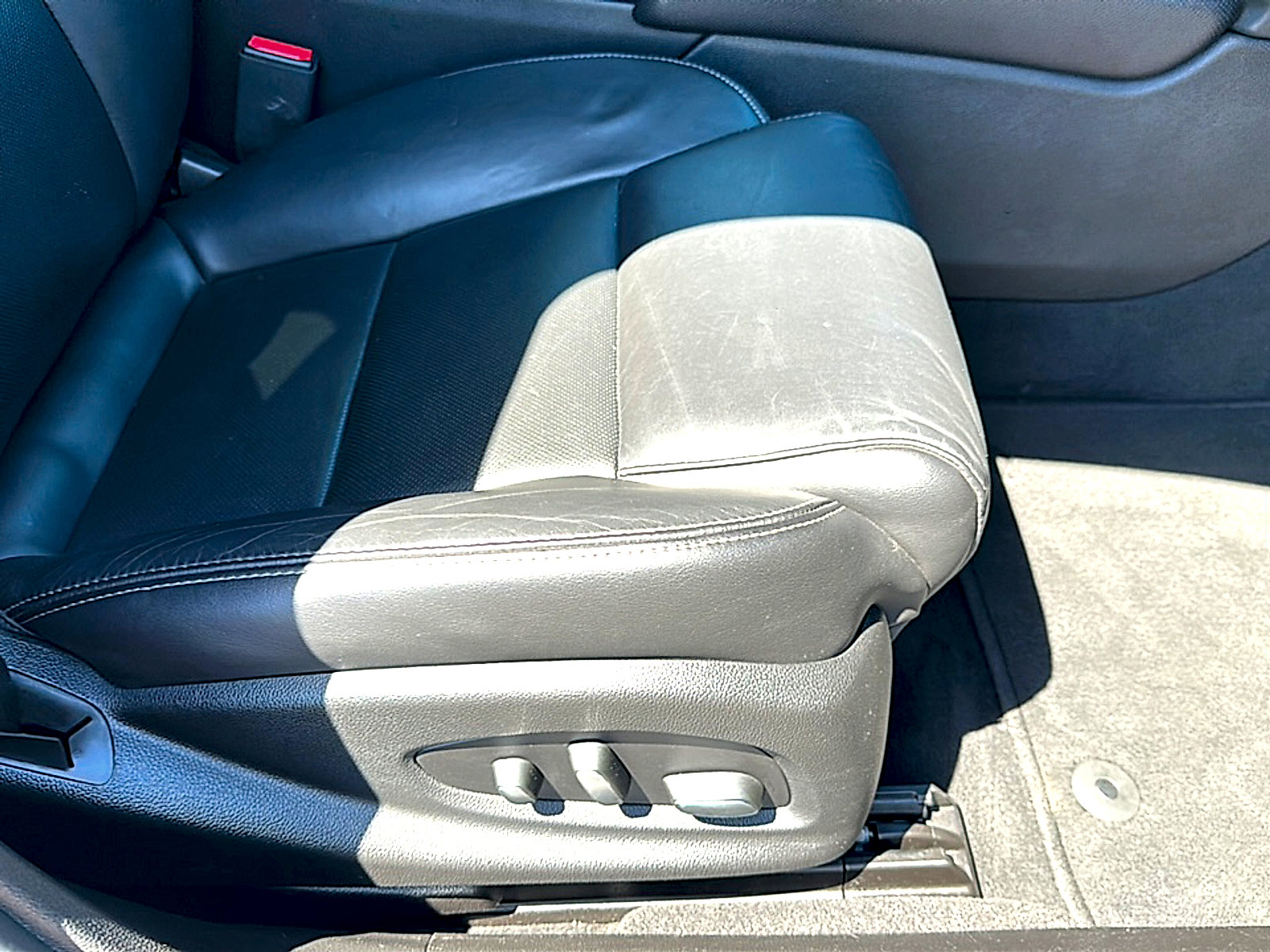 Used 2017 Cadillac XTS Luxury image 25