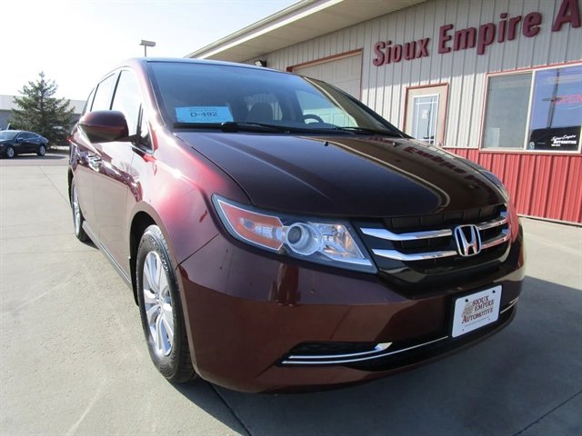 Used 2016 Honda Odyssey SE image 3