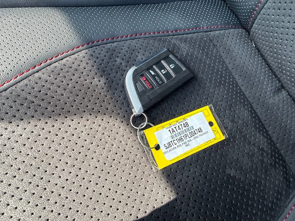 Used 2023 Acura RDX w/ Advance Package FWD image 29